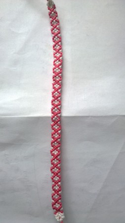 Ružová s bielou Dĺžka náramku - 30 cm; Cena - 3 eur
